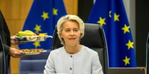 Φον ντερ Λάιεν Φωτογραφία: Wiktor Dabkowski/Zuma/dpa