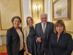 Ιωάννα Ζαχαράκη: Ελληνίδα Δήμαρχοw του Ζόλινγκεν