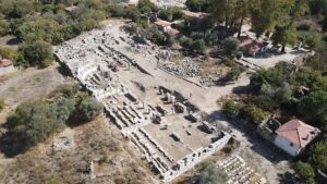 Αεροφωτογραφία του Γυμνασίου της αρχαίας Στρατονίκειας στα Μούγλα της Τουρκίας. [Credit: AA]