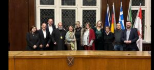 κ. Μυριούνης είχε επαφές με σημαντικές προσωπικότητες, όπως ο δήμαρχος Ιωαννιτών κ. Θωμάς Μπέγκας, ο δήμαρχος Σφέρτε και Γιαννιώτης στην καταγωγή κ. Δημήτρης Αξουργός, ο Σεβασμιότατος Μητροπολίτης Ιωαννίνων κ.κ. Μάξιμος, με την αντιδήμαρχο Ιωαννικών κ. Σοφία Μαρκούλα και τον αντιδήμαρχο Ιωαννιτών κ. Χρήστο Τάτση, καθώς και με τη διευθύντρια της διεύθυνσης τουρισμού και εμπορίου και δια βίου μάθησης στην περιφέρεια Ηπείρου κ. Η Ιουλία Μαρκούλα.