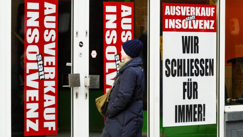 Αυτό το κατάστημα χαλιών και επίπλων στο κέντρο του Ντόρτμουντ προφανώς κλείνει προτού μπει σε διαδικασία αφερεγγυότητας © Friedrich Stark / Imago Images